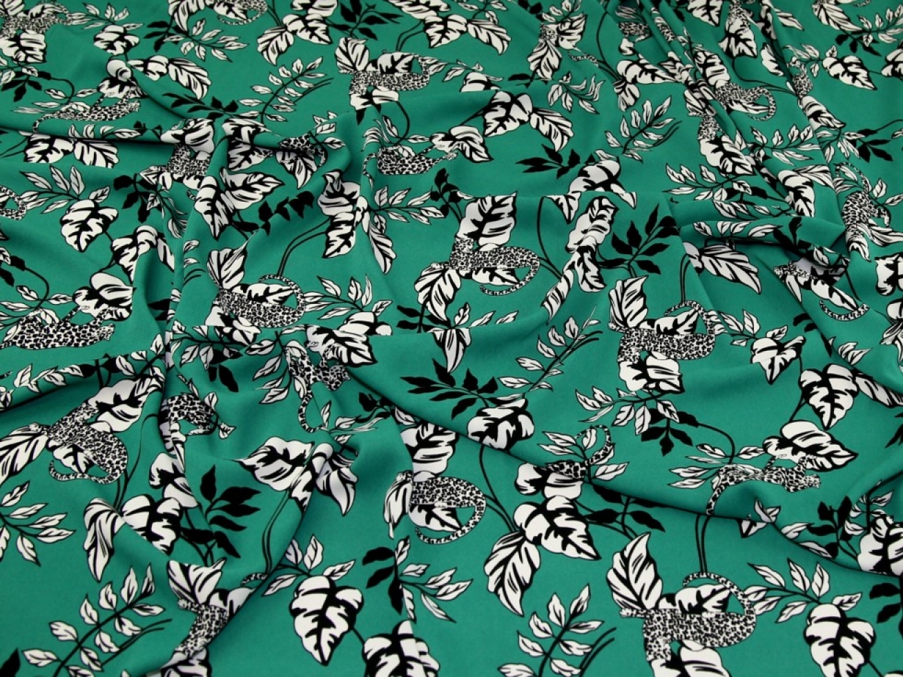 Soft Polyester Crepe Fabric Jade Green
