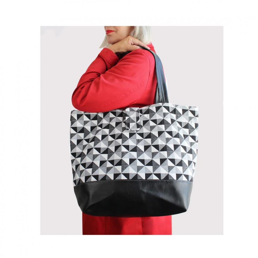 Sewgirl Paper Sewing Pattern Whistable Bag