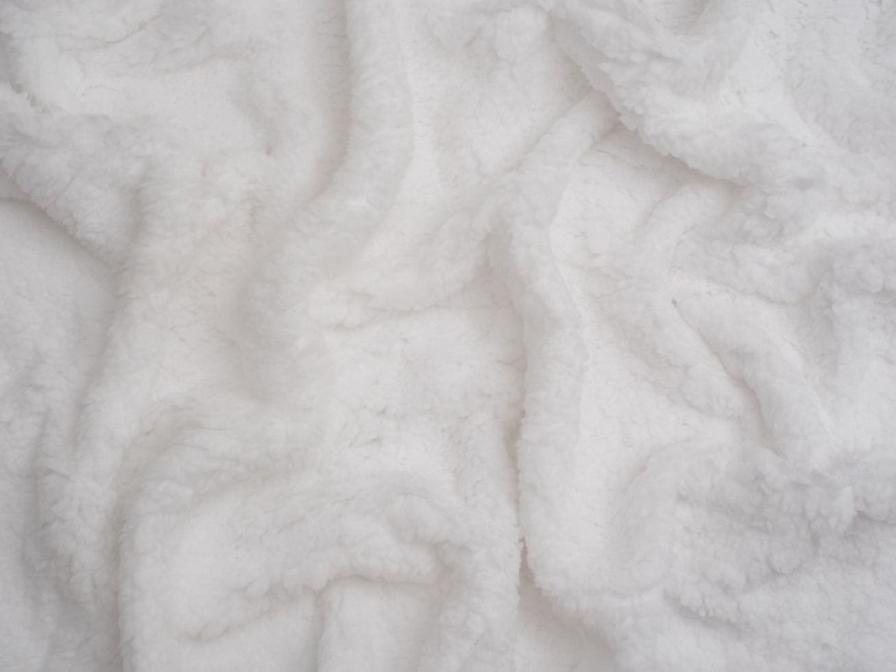 Minerva Core Range Super Soft Shearling Fleece Fur Fabric White