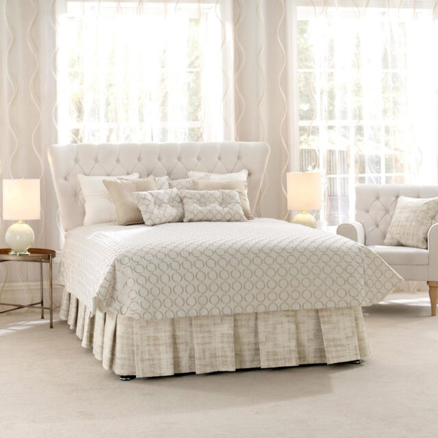 Glamour - Linen, Luxury Classic Bedspread
