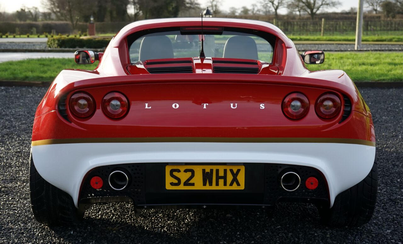 Lotus Elise 111S – Pocket Rocket